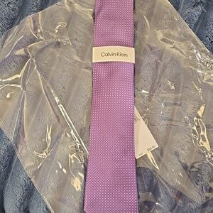 Calvin Klein silk blend purple tie with geometric or box pattern new with tags ￼